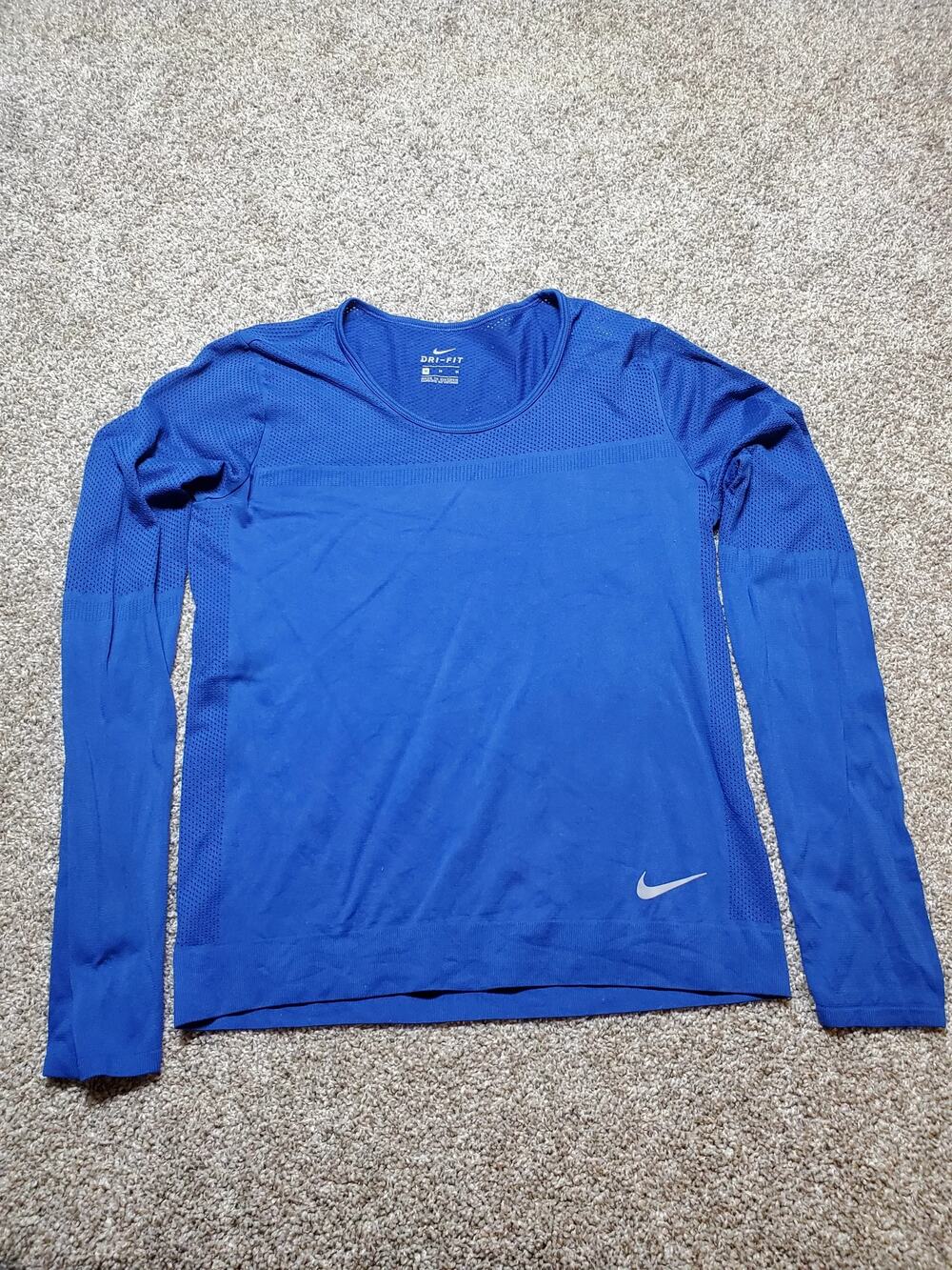 Nike Women's Dri-Fit Long Sleeve Athletic Shirt Size Medium